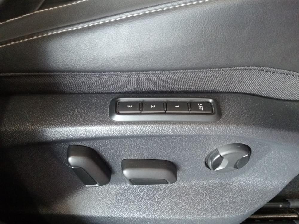 Volkswagen T-Roc 2.0 Tsi R-Line Dsg