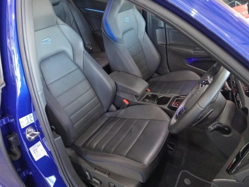 Volkswagen Golf 8 2.0 Gti R