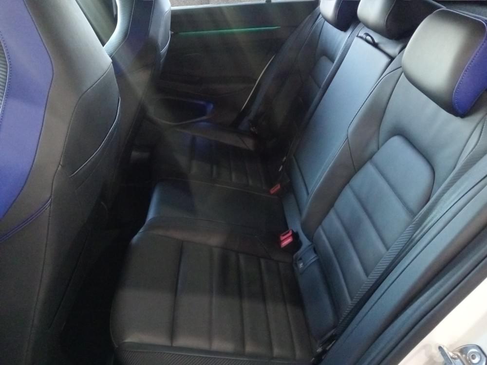 Volkswagen Golf 8 2.0 Tsi R