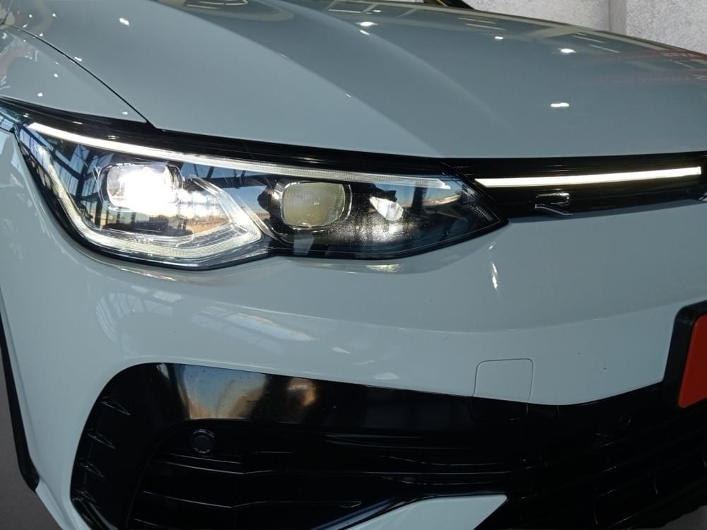 Volkswagen Golf 8 2.0 Tsi R