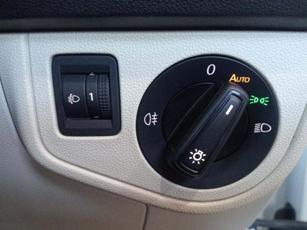 Volkswagen Polo Sedan 1.6 Tiptronic