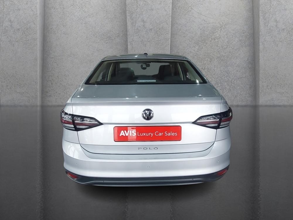 Volkswagen Polo Sedan 1.6 Base