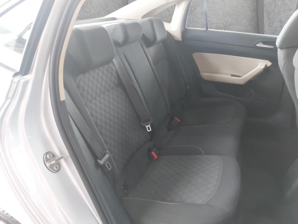 Volkswagen Polo Sedan 1.6 Base