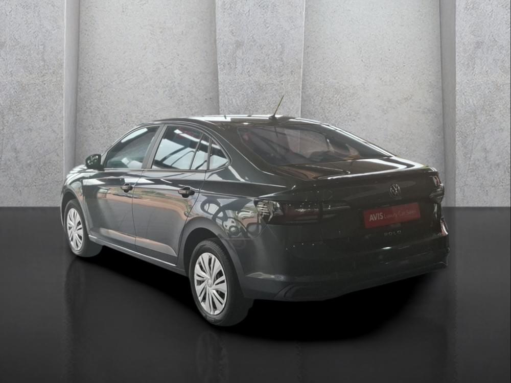 Volkswagen Polo Sedan 1.6 Base