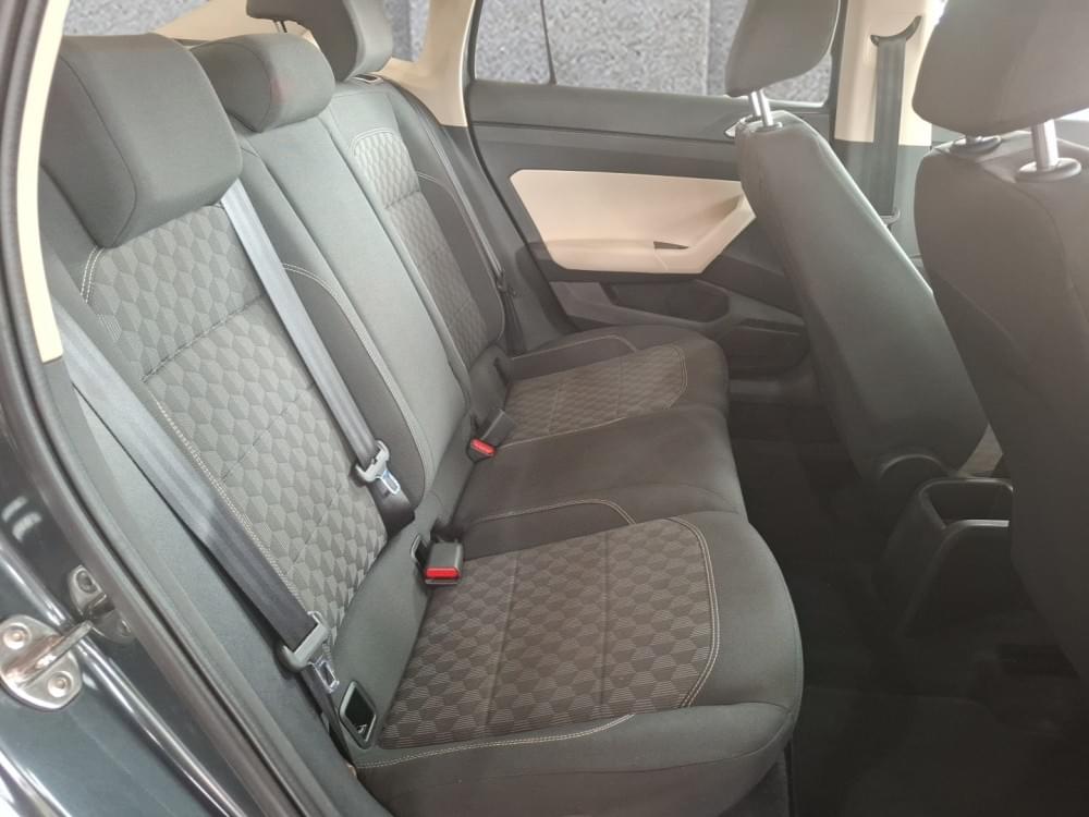 Volkswagen Polo Sedan 1.6 Base