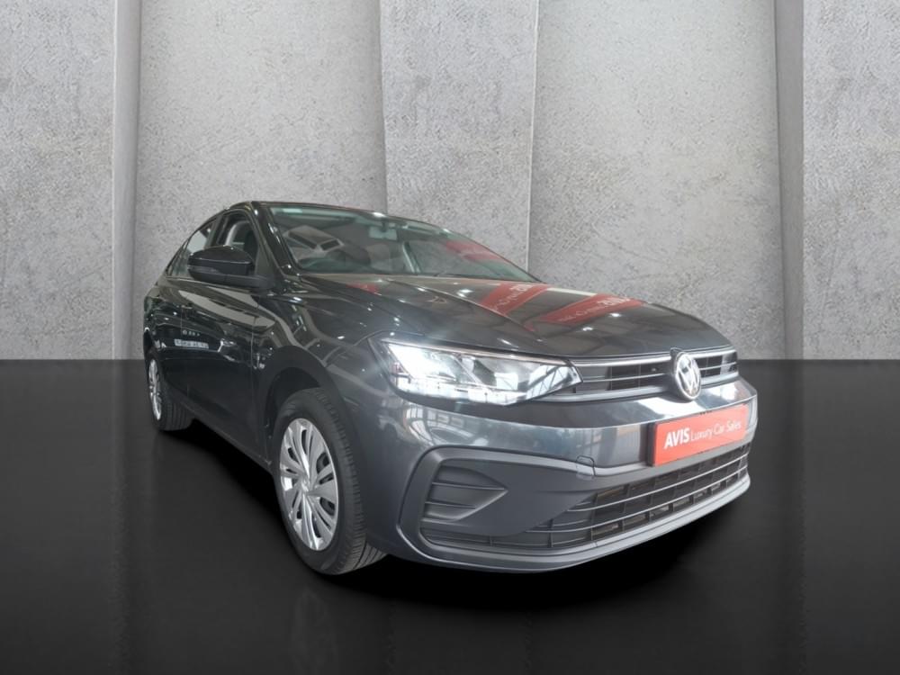 Volkswagen Polo Sedan 1.6 Base