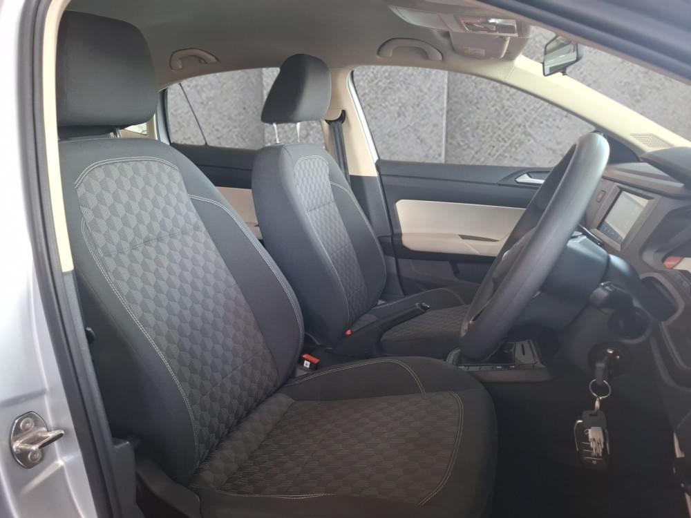 Volkswagen Polo Sedan 1.6 Tiptronic