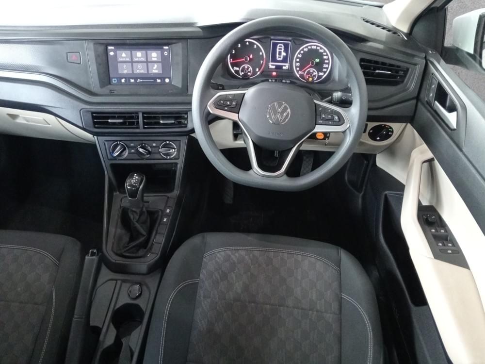 Volkswagen Polo Sedan 1.6 Tiptronic