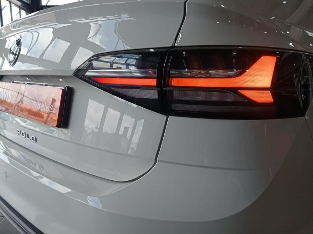 Volkswagen Polo Sedan 1.6 Tiptronic