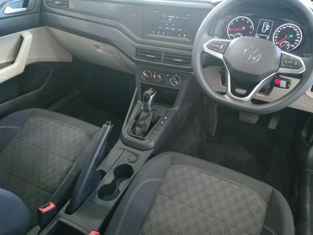 Volkswagen Polo Sedan 1.6 Tiptronic