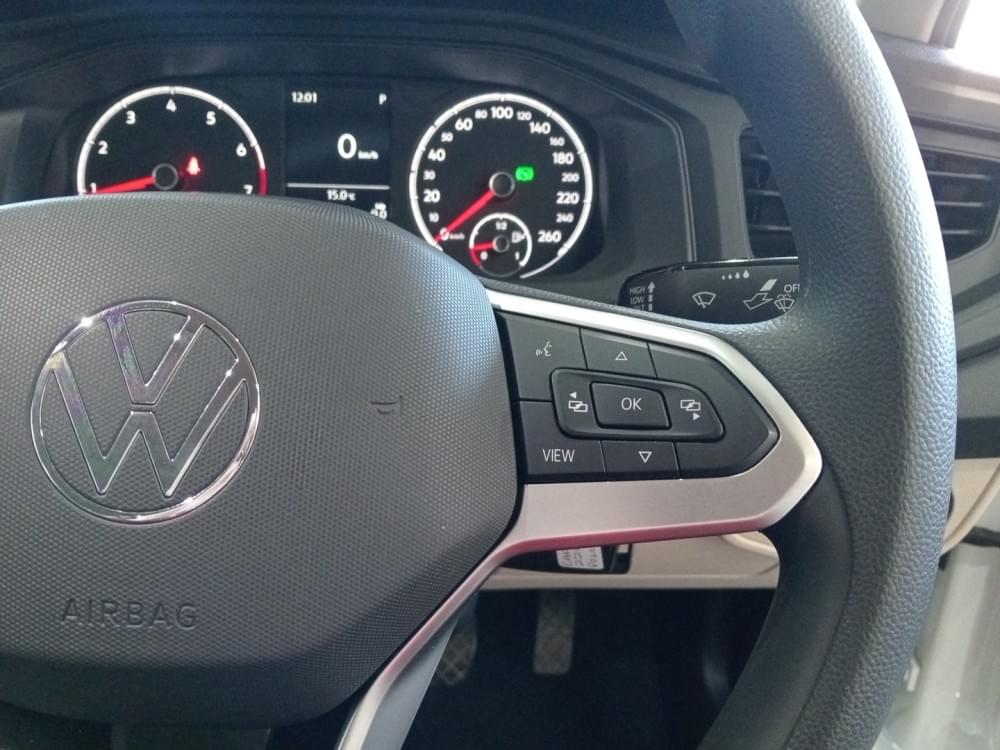 Volkswagen Polo Sedan 1.6 Tiptronic