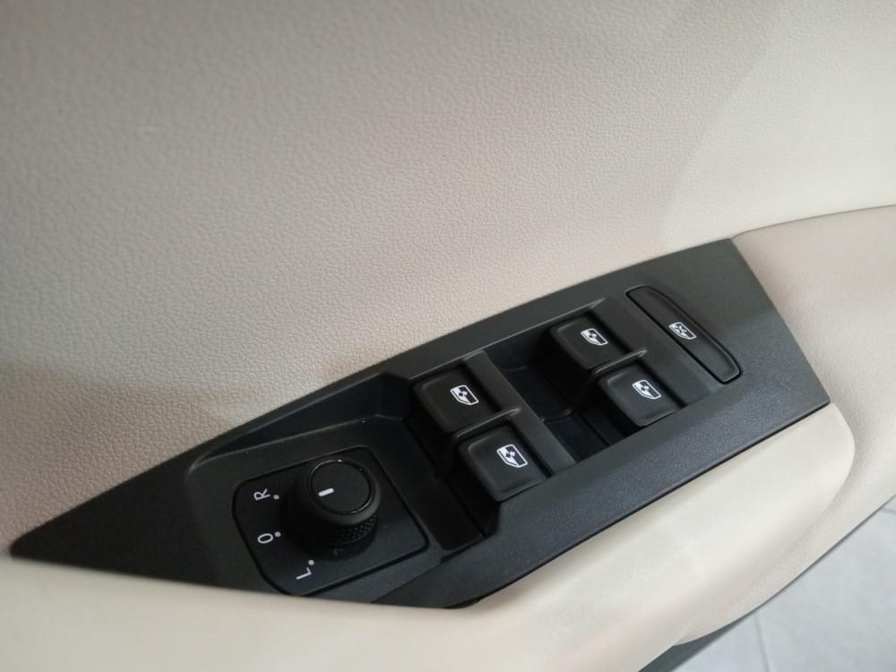 Volkswagen Polo Sedan 1.6 Tiptronic