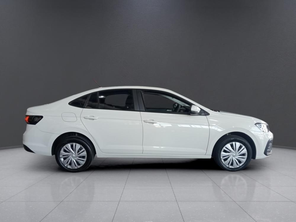 Volkswagen Polo Sedan 1.6 Base