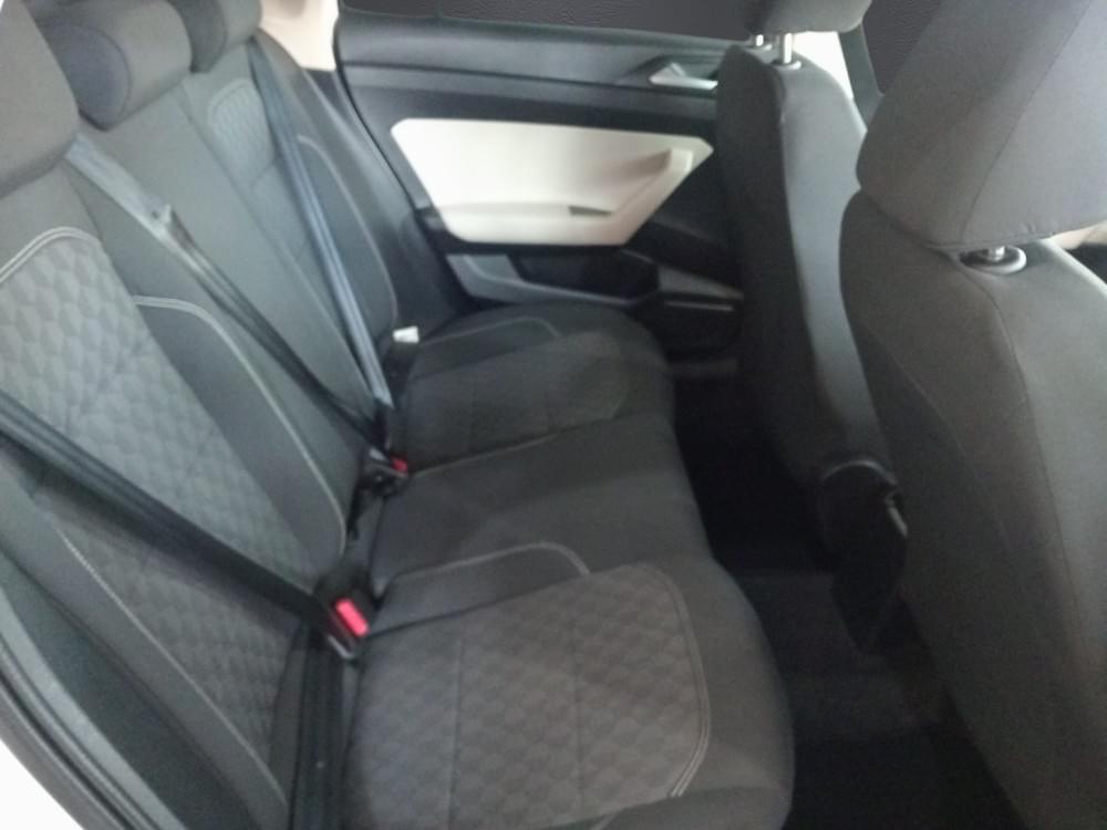 Volkswagen Polo Sedan 1.6 Base