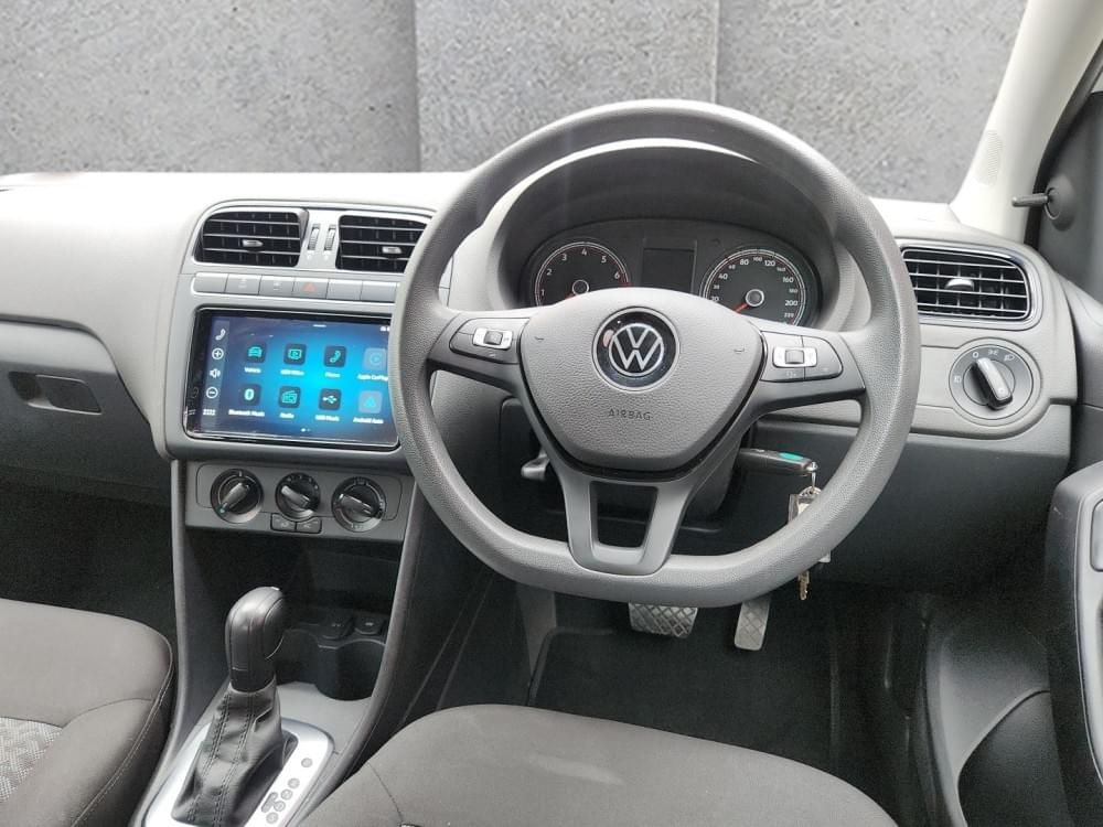 Volkswagen Polo Vivo Hatch 1.6 Life Tipt