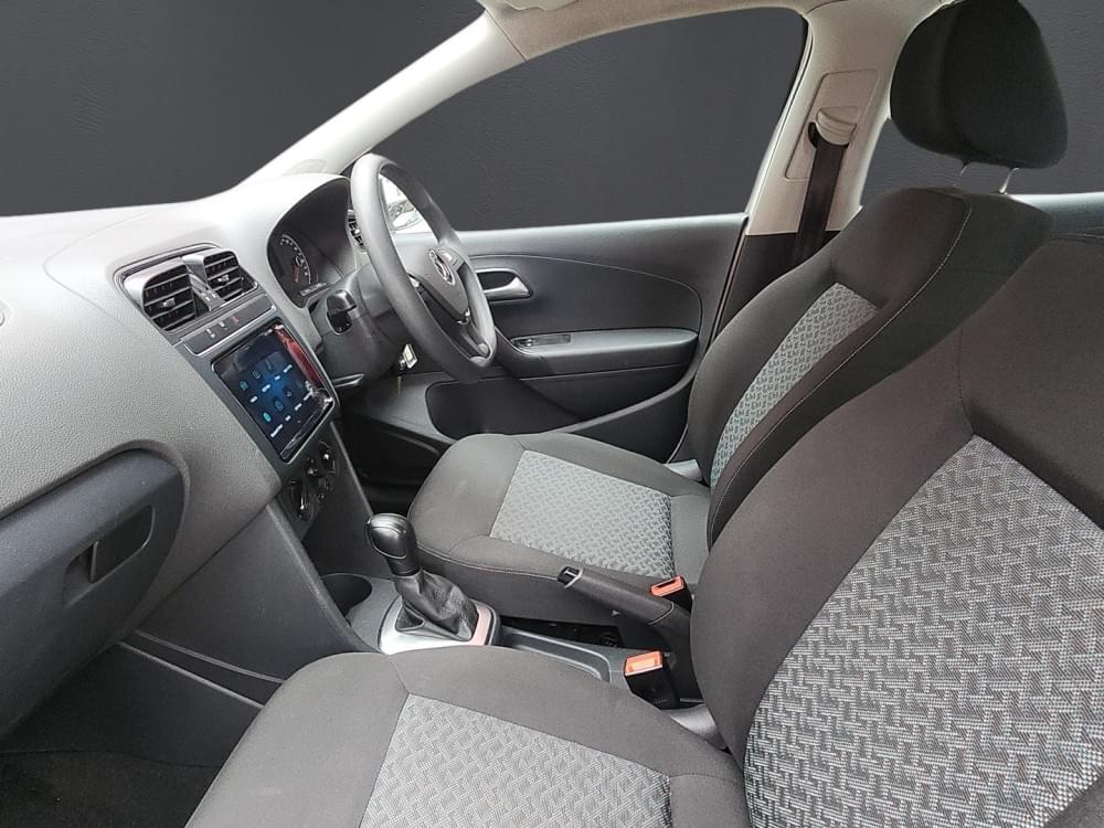 Volkswagen Polo Vivo Hatch 1.6 Life Tipt