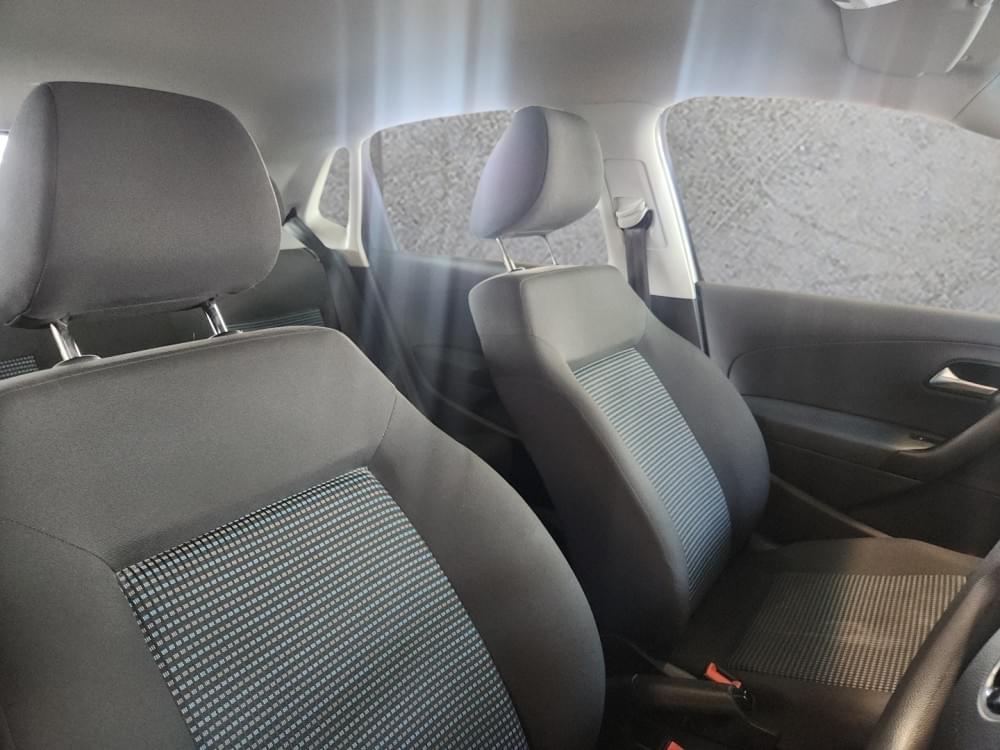 Volkswagen Polo Vivo Hatch 1.6 Comfortline Tiptronic