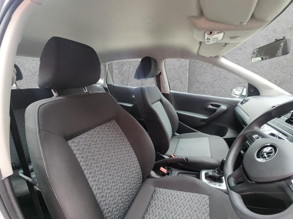 Volkswagen Polo Vivo Hatch 1.6 Comfortline Tiptronic