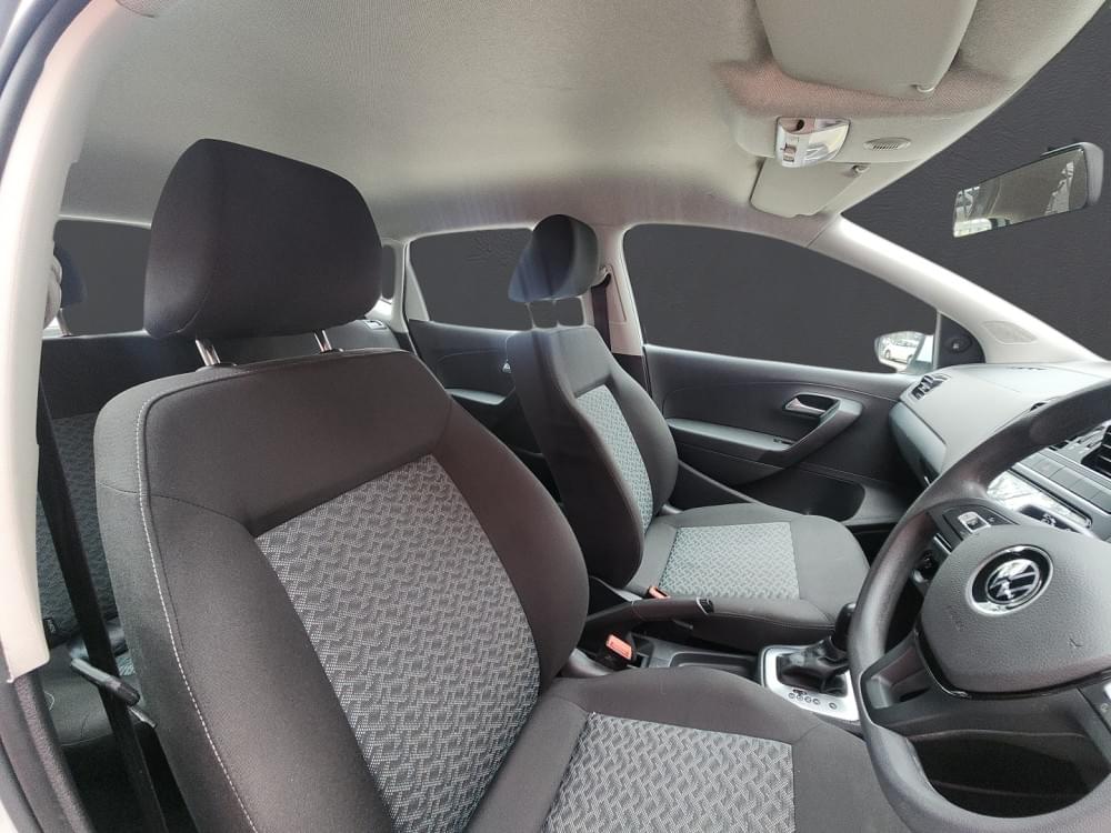 Volkswagen Polo Vivo Hatch 1.6 Life Tipt