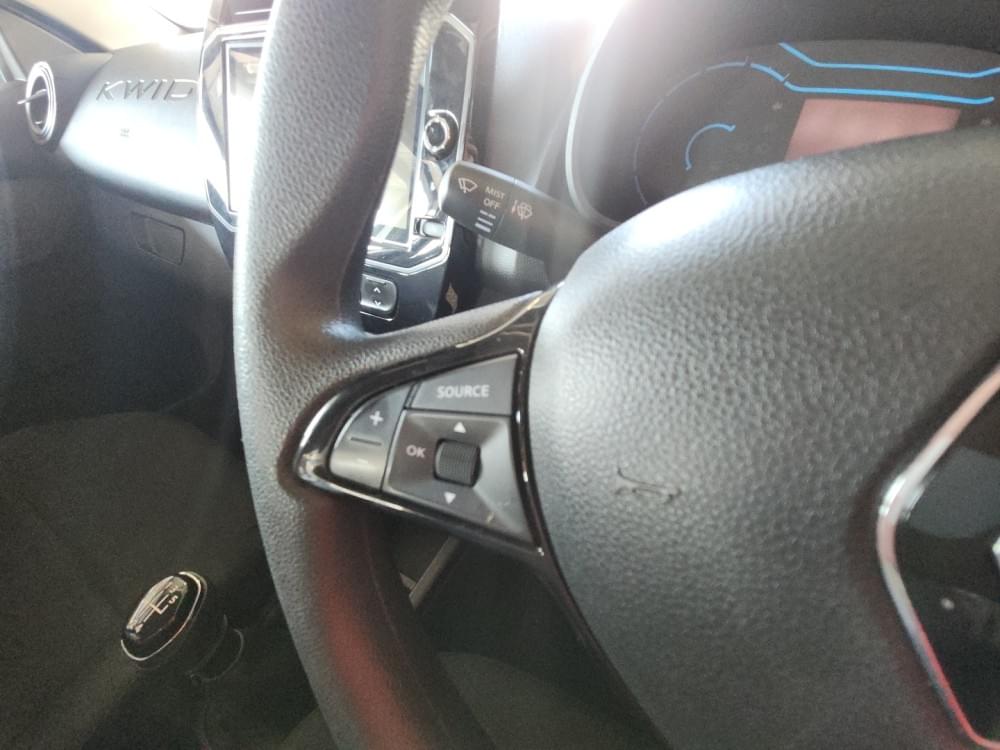 Renault Kwid 1.0 Techno