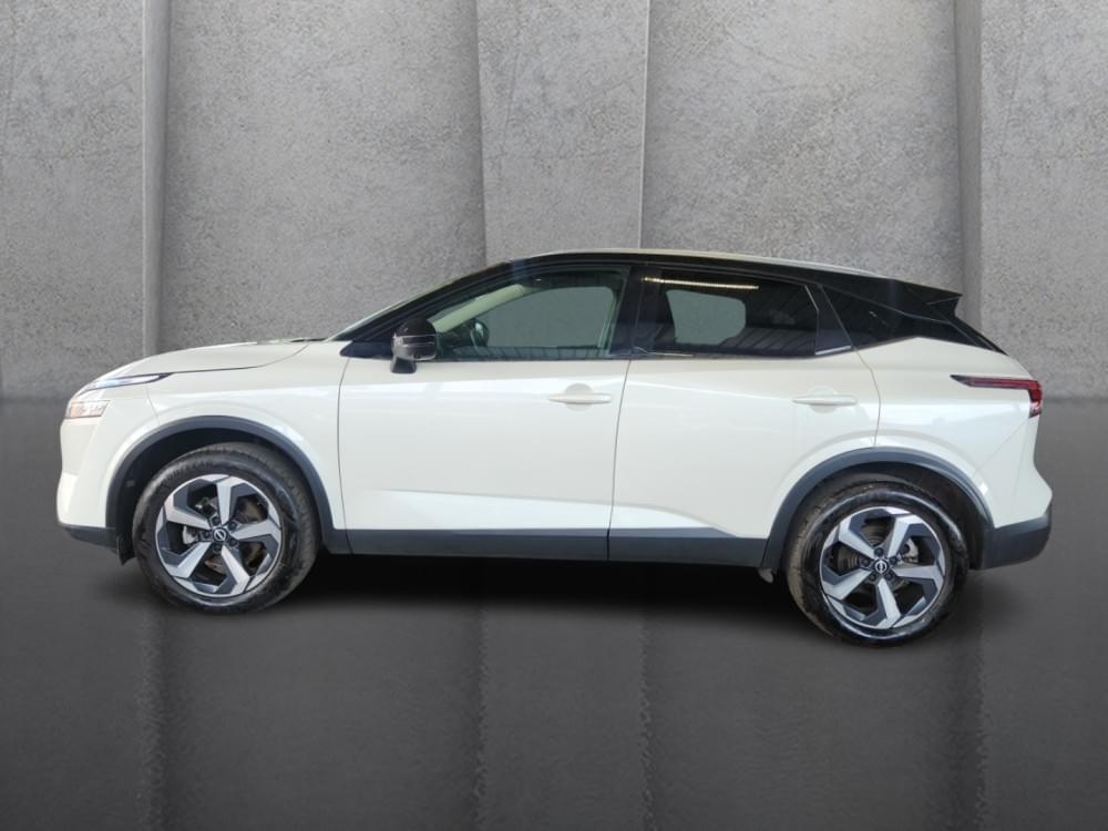 Nissan Qashqai 1.3T Acenta Xtronic 2-Tone