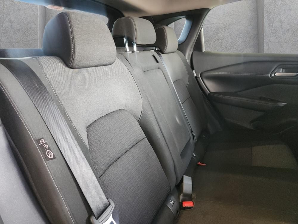Nissan Qashqai 1.3T Acenta Xtronic 2-Tone