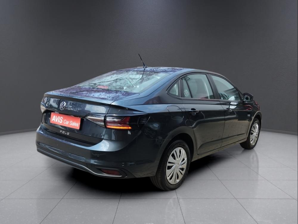 Volkswagen Polo Sedan 1.6 Base