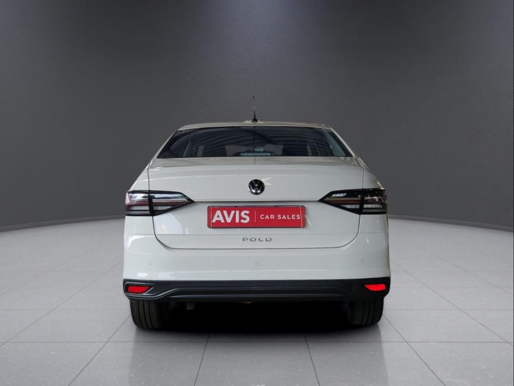 Volkswagen Polo Sedan 1.6 Base