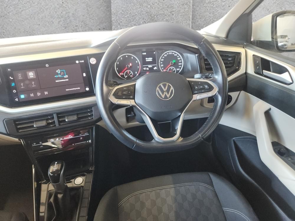 Volkswagen Polo Sedan 1.6 Tiptronic