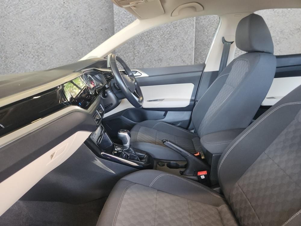 Volkswagen Polo Sedan 1.6 Tiptronic