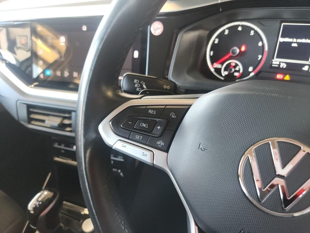 Volkswagen Polo Sedan 1.6 Tiptronic