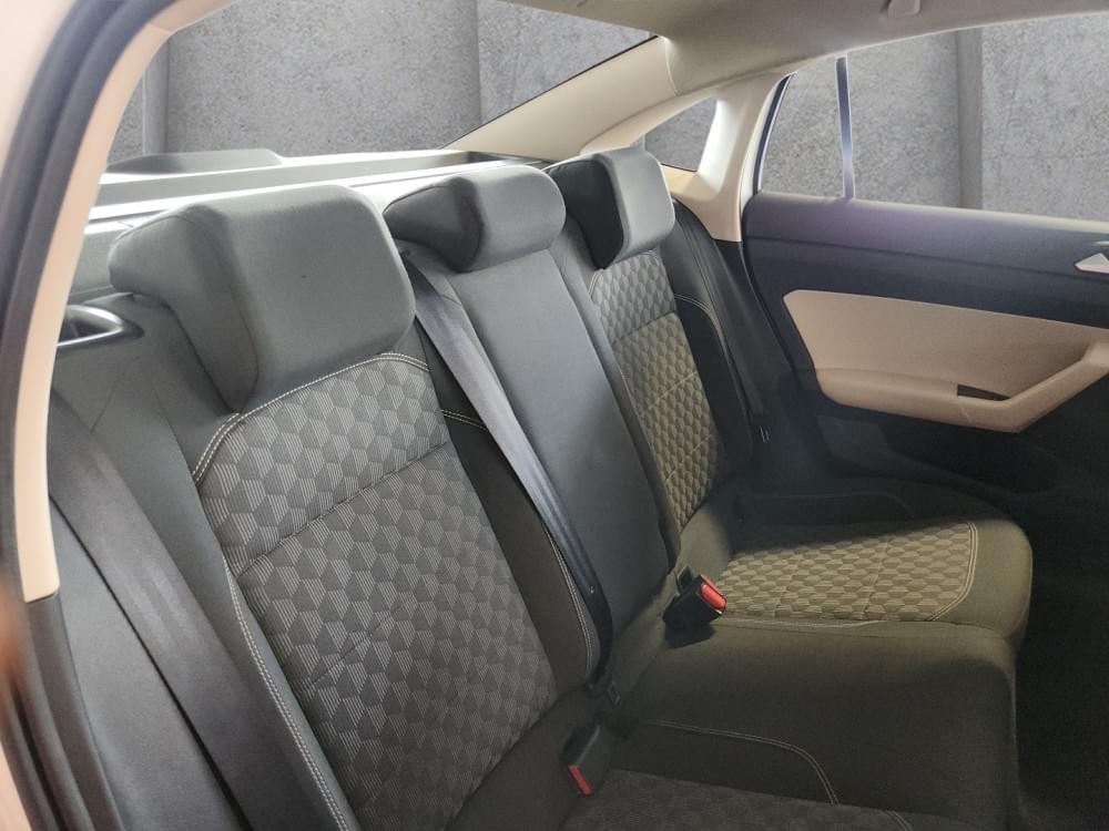 Volkswagen Polo Sedan 1.6 Base