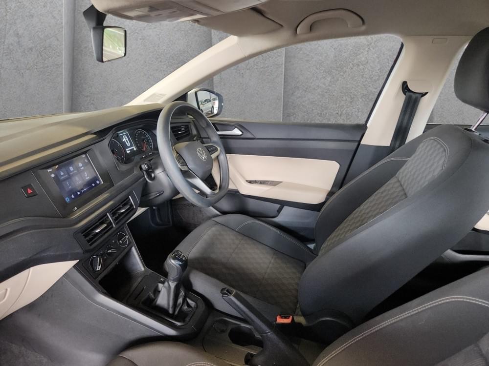 Volkswagen Polo Sedan 1.6 Base