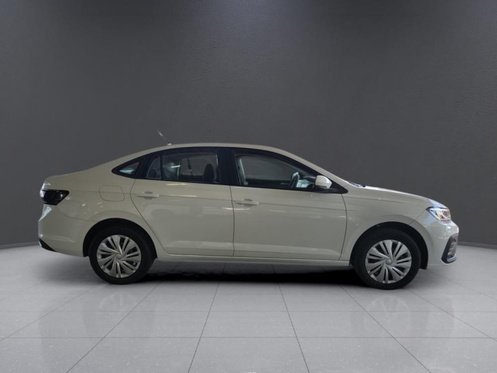 Volkswagen Polo Sedan 1.6 Base