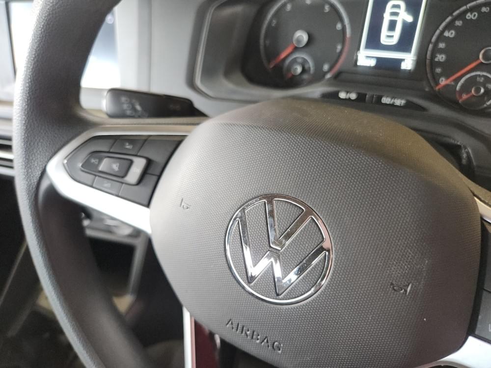 Volkswagen Polo Sedan 1.6 Base