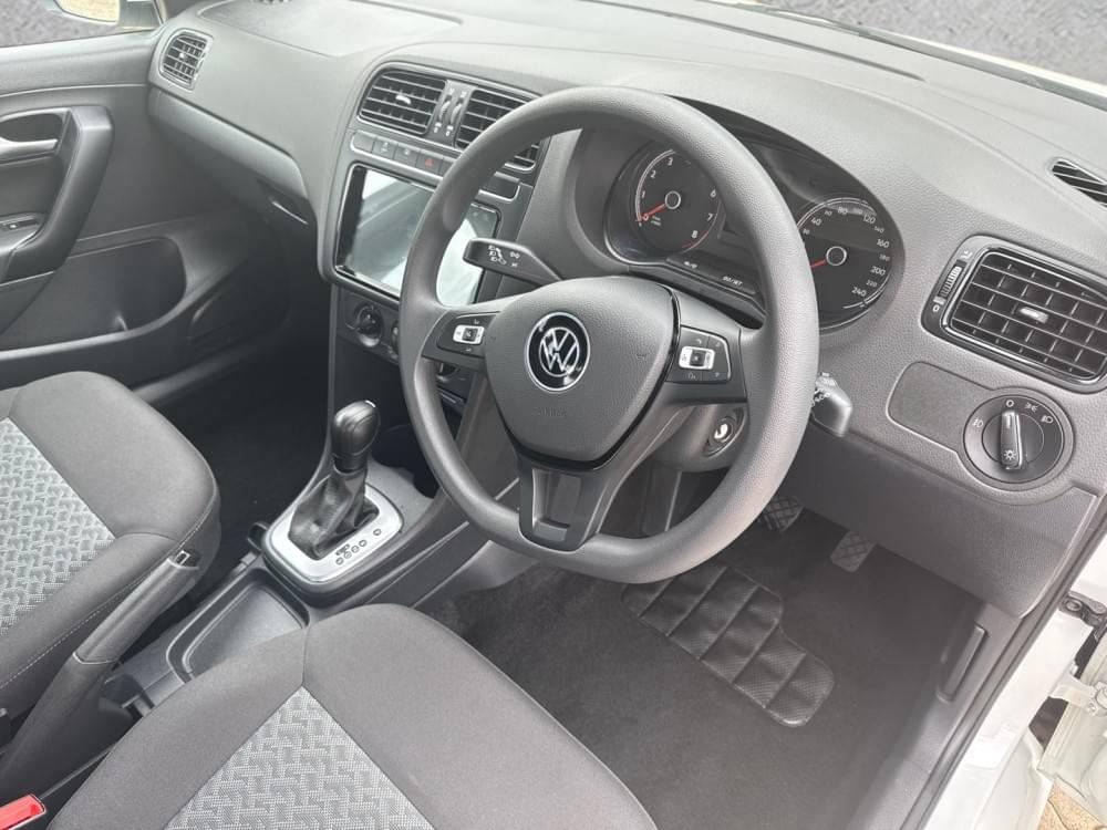 Volkswagen Polo Vivo Hatch 1.6 Life Tipt