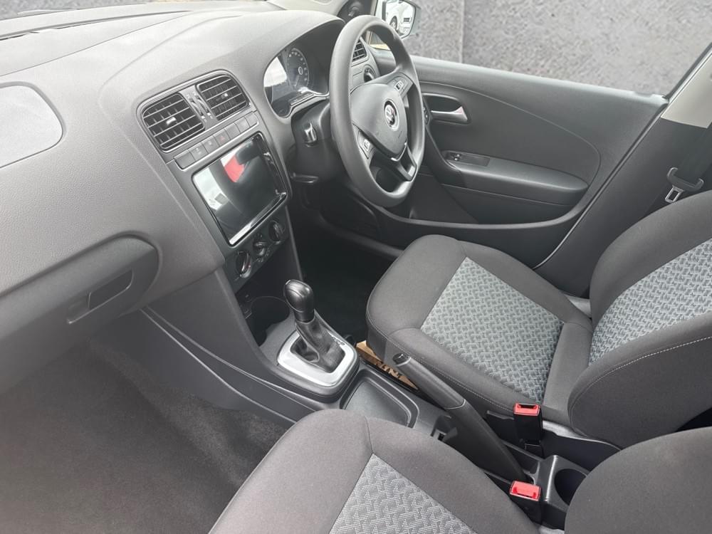 Volkswagen Polo Vivo Hatch 1.6 Life Tipt
