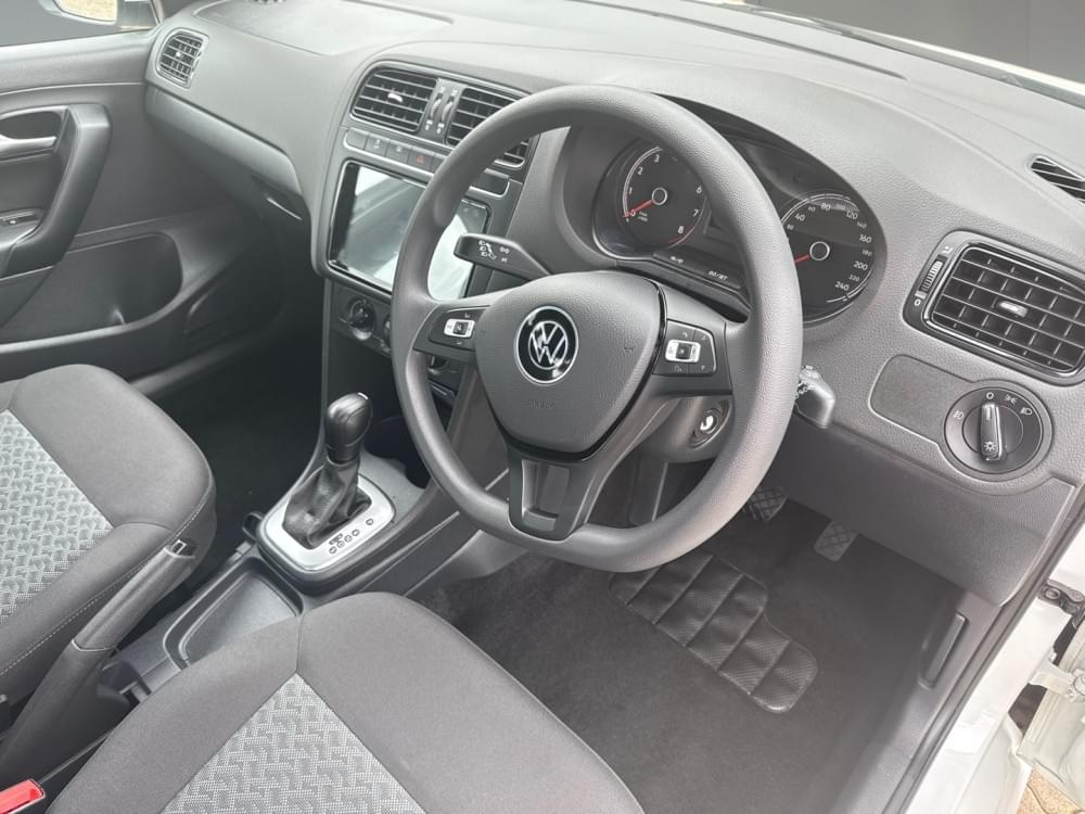 Volkswagen N/A 1.6 Life Tipt