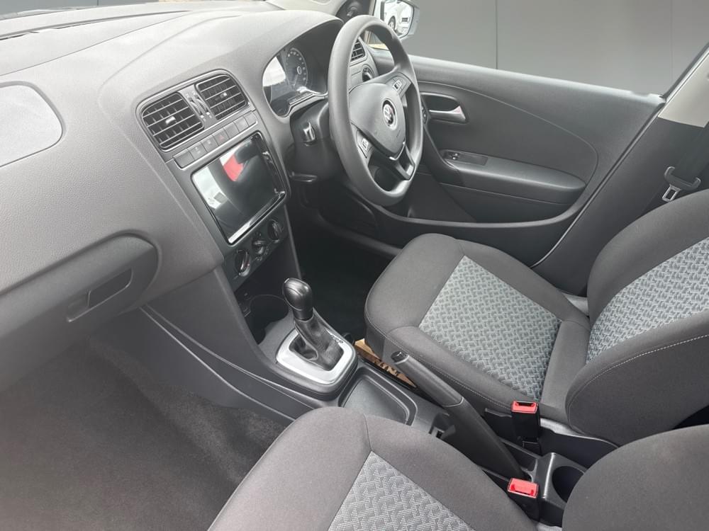 Volkswagen N/A 1.6 Life Tipt