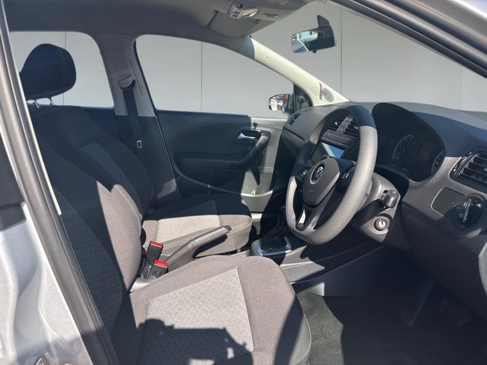 Volkswagen Polo Vivo Hatch 1.6 Life Tipt