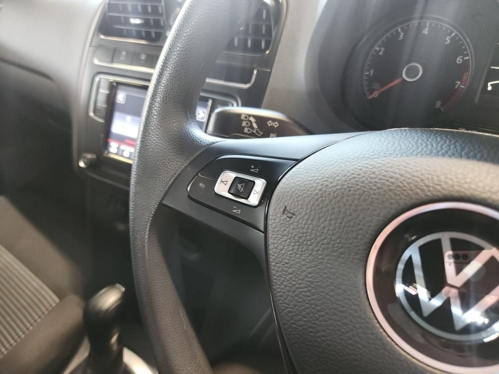 Volkswagen Polo Vivo Hatch 1.6 Life Tipt