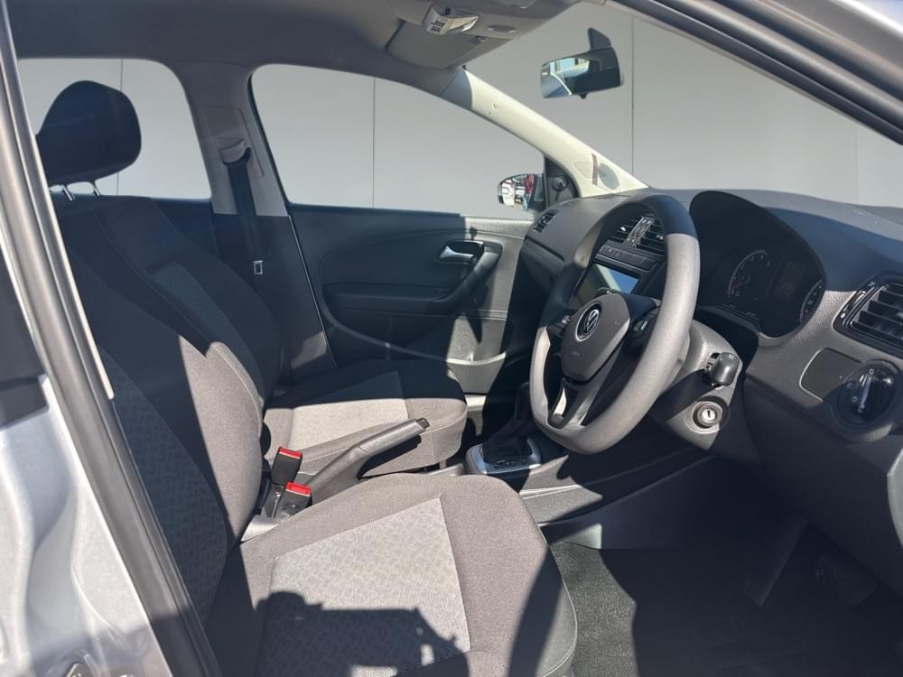 Volkswagen N/A 1.6 Life Tipt