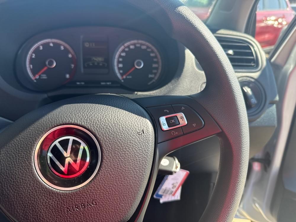 Volkswagen N/A 1.6 Life Tipt