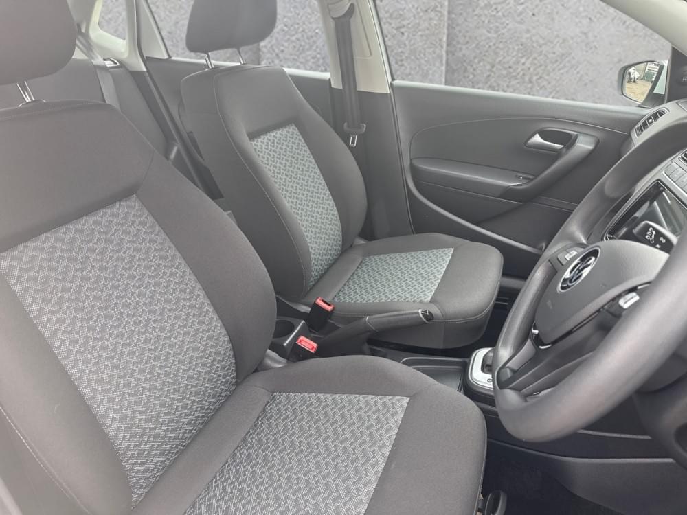 Volkswagen Polo Vivo Hatch 1.6 Life Tipt