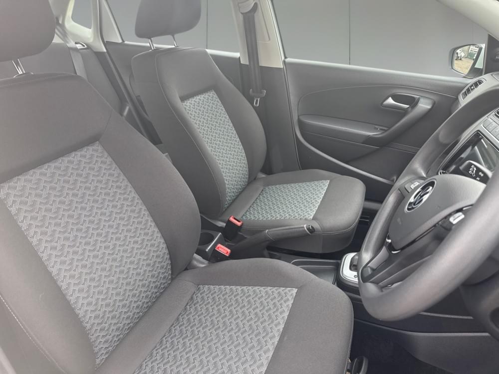 Volkswagen N/A 1.6 Life Tipt