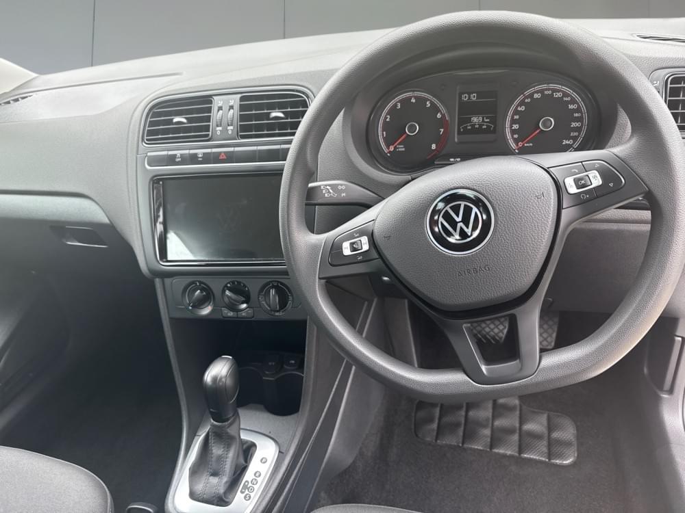 Volkswagen N/A 1.6 Life Tipt