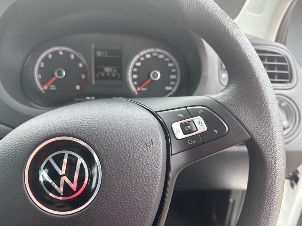 Volkswagen N/A 1.6 Life Tipt
