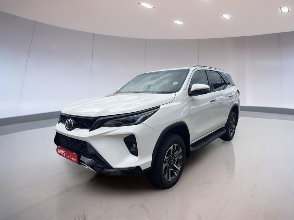 Toyota Fortuner 2.4 Gd-6 Rb At