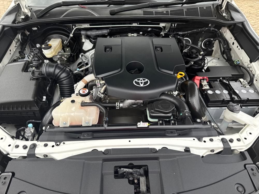 Toyota Fortuner 2.4 Gd-6 Rb At