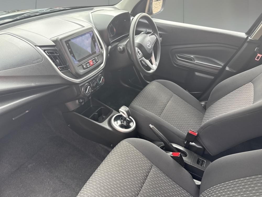 Toyota Vitz 1.0 Xr Amt